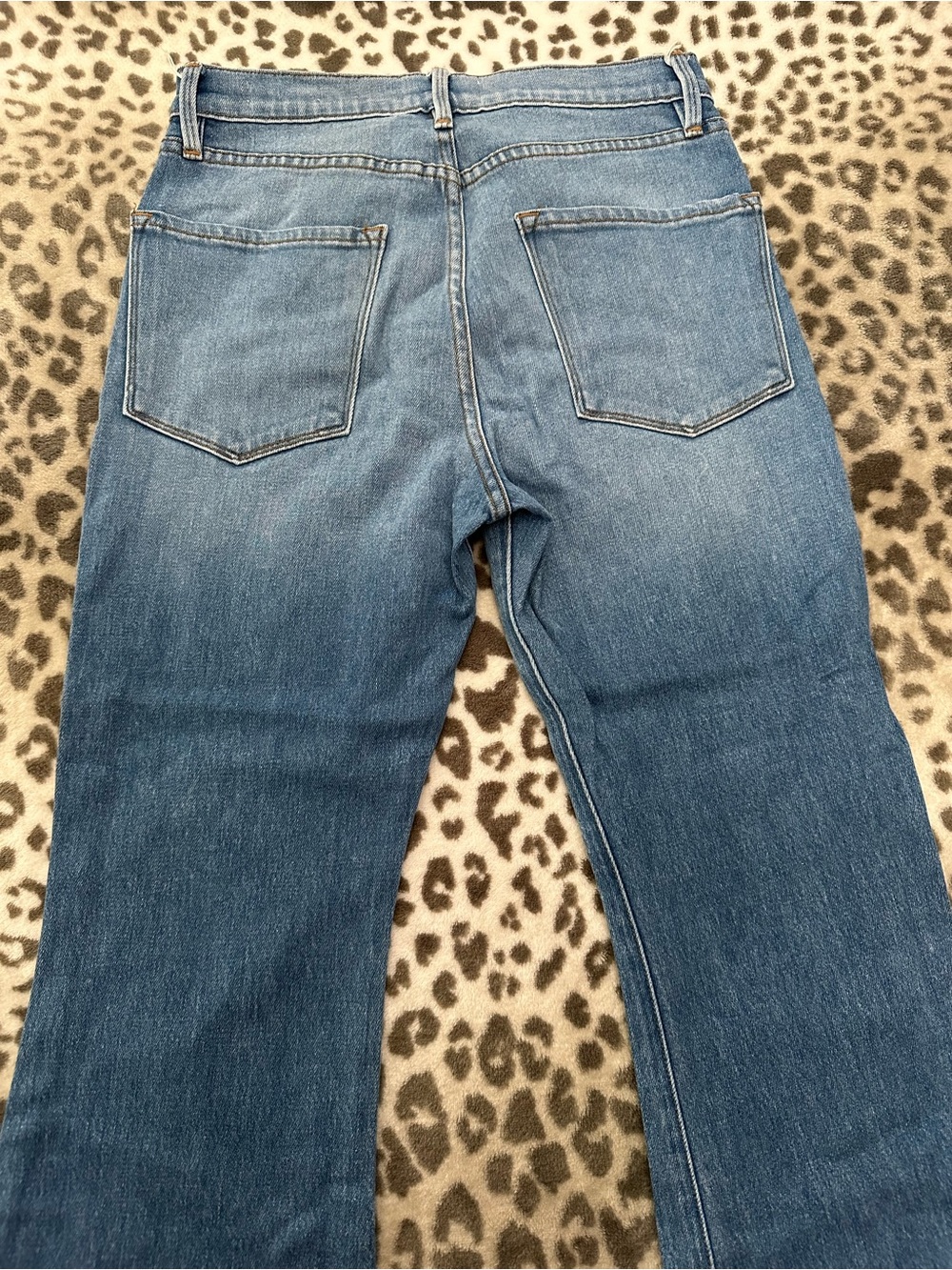 Frame Denim High Waisted Le Crop Flare in Opus Blue Wash Size 27 - Picture 9 of 16